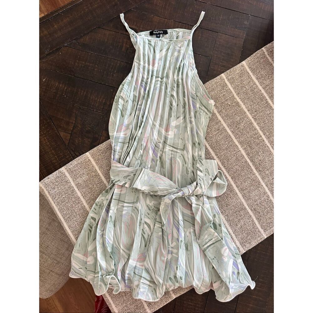 🌸 Roly Poly Women’s Green and White Pleated Dress Shirt Size Small New